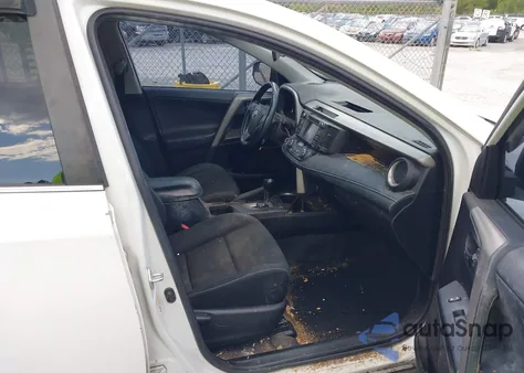 2016 Toyota Rav4 Xle z USA, uszkodzony, nr VIN 2T3WFREV3GW302020